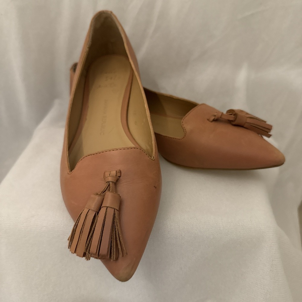 Banana Republic Loafers - Flat Shoes w/tassel Size 8 M Pink Spring designer work